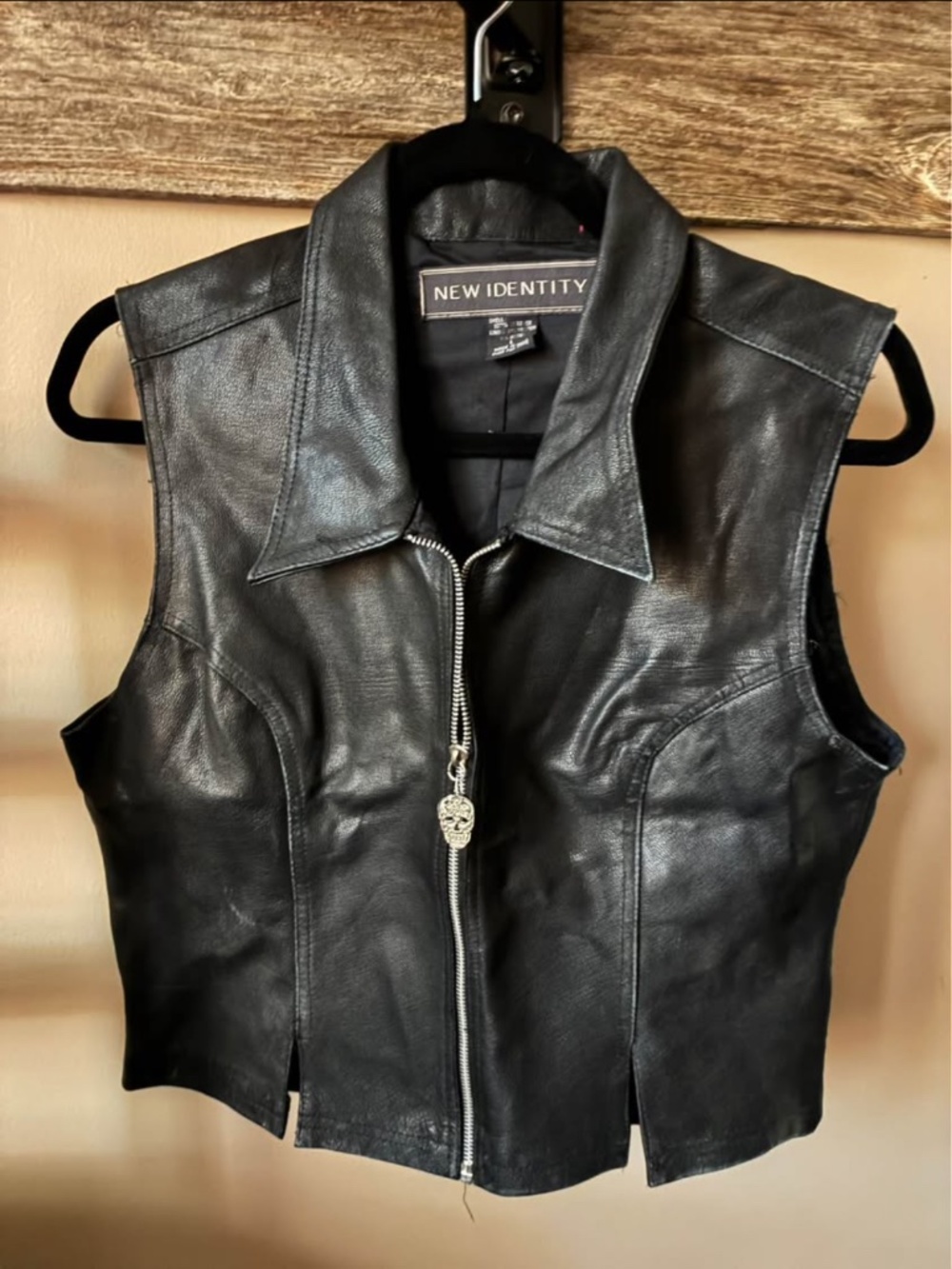 NEW IDENTITY Leather Vest with Skull Zipper Size L